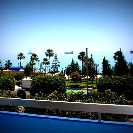 Blue شقة ليماسول
